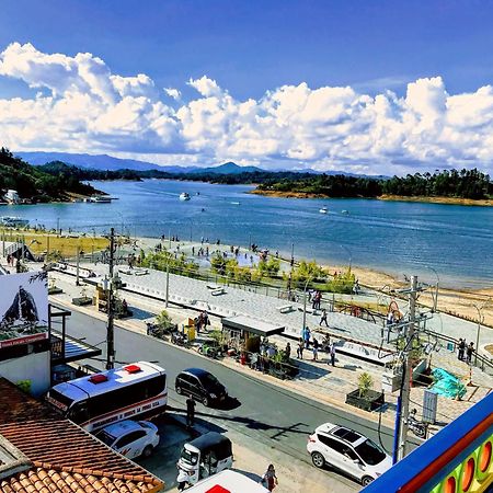 Aptos Plaza Principal, Con Y Sin Vista Al Embalse, Frente Autobus, A 8 Minutos De La Piedra Del Penol, Todo Cerca!!! Guatape Luaran gambar